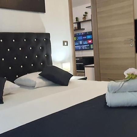 Alezzy Reasort Luxury Apartment 81 Prima Linie La Mare Năvodari Esterno foto