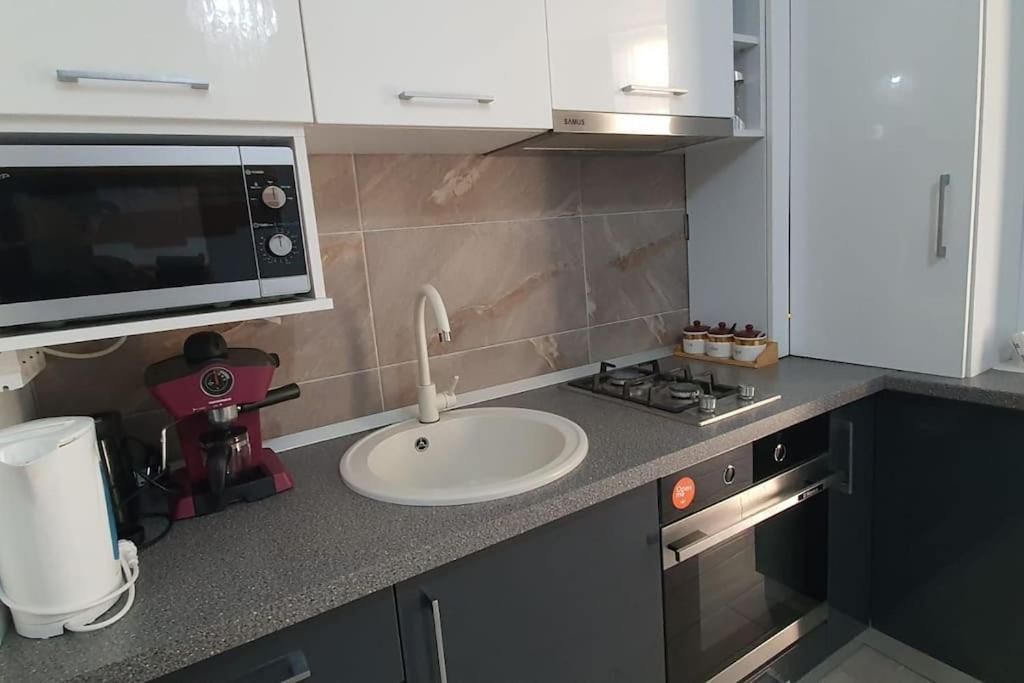 Alezzy Reasort Luxury Apartment 81 Prima Linie La Mare Năvodari Esterno foto